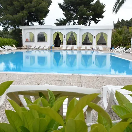 Villaggio Alba Chiara Вьесте