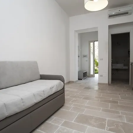 Апарт-отель Villaggio Alba Chiara Вьесте