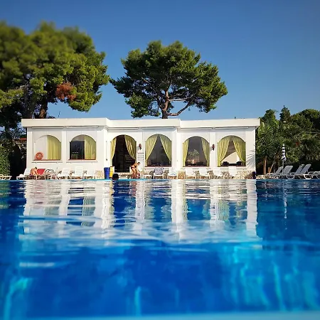 Апарт-отель Villaggio Alba Chiara