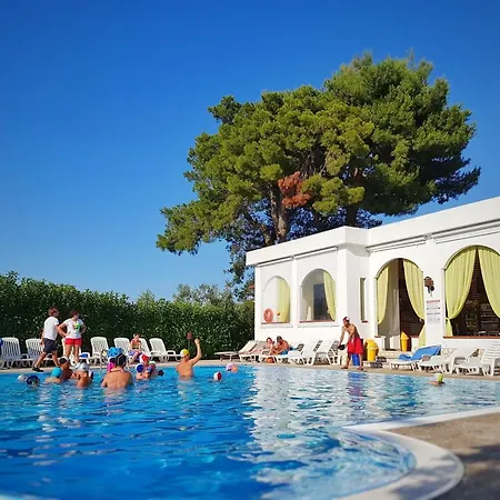 Апарт-отель Villaggio Alba Chiara